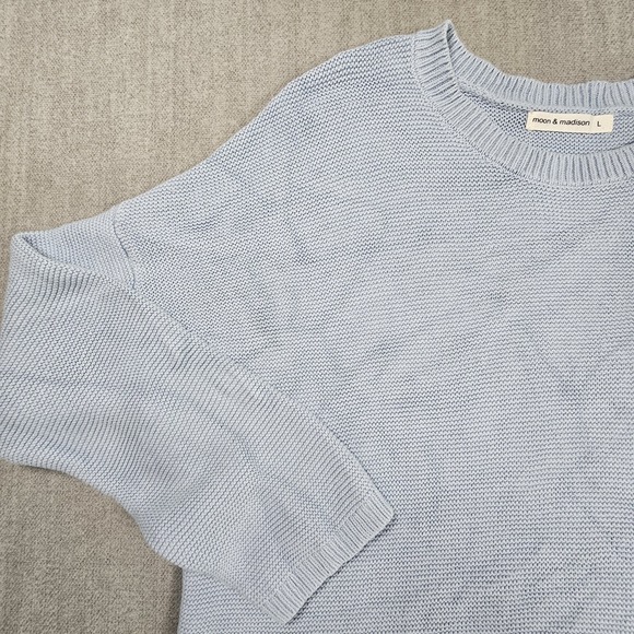 Moon And Madison Sweaters - Moon and Madison Cropped  Sweater Baby Blue  Size Large